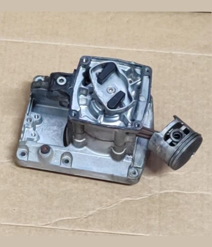 ECHO PB-580H P021048150 CRANKCASE KIT (USED)